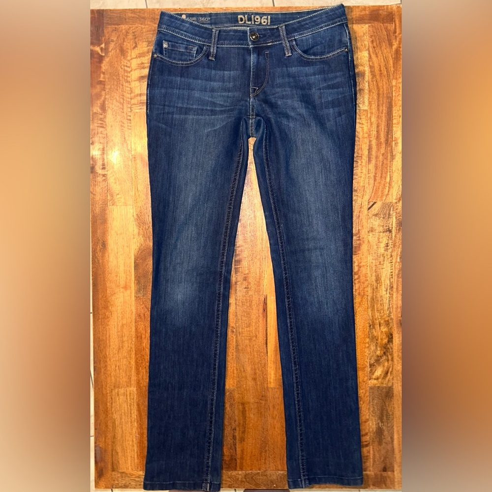 Kate DL1961 Blue Straight Leg Jeans Classic Style
